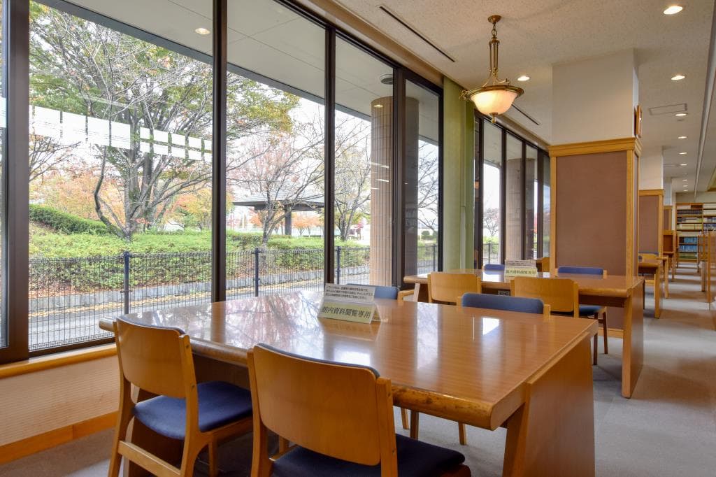 中央市立田富図書館 3