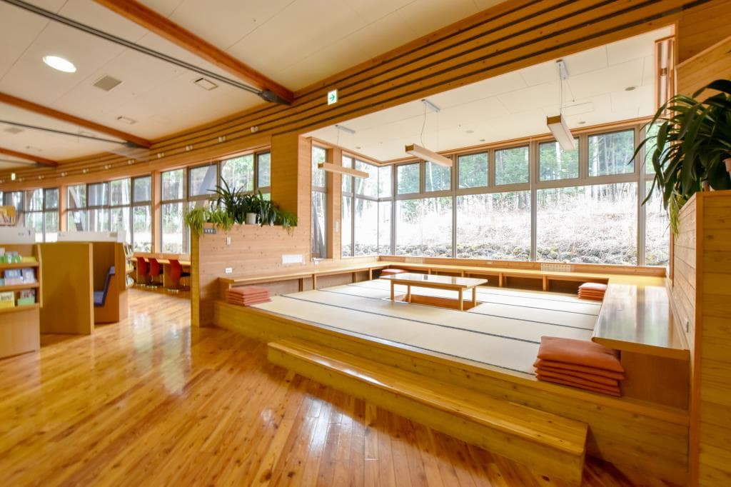 富士河口湖町 生涯学習館 3