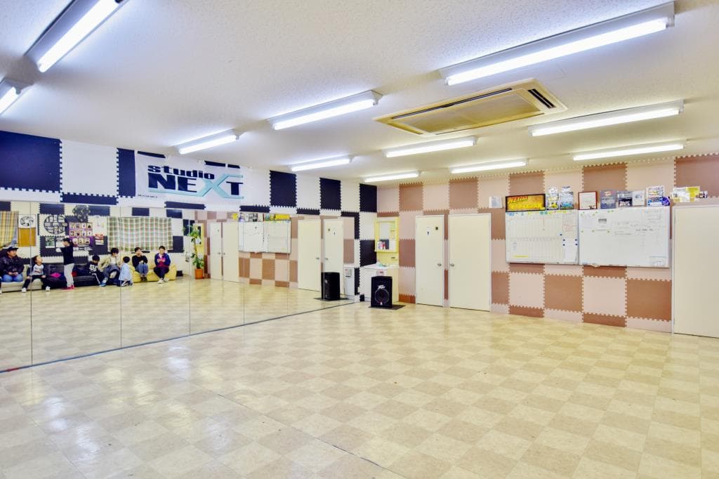 studio NEXT 2