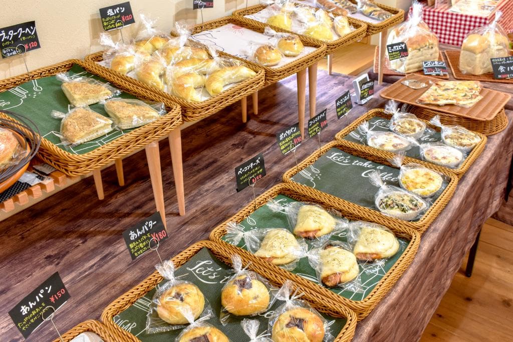 BAKERY CAFE いちごいちえ 1