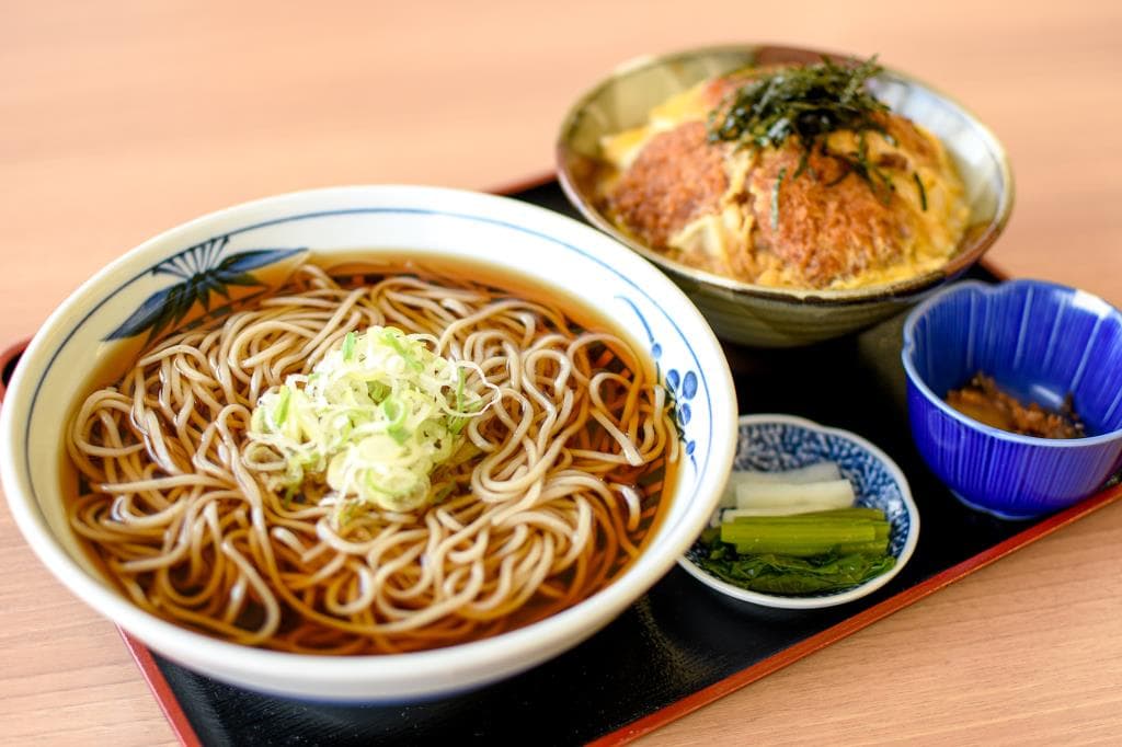 そば茶屋 ビバモール甲斐敷島店 1