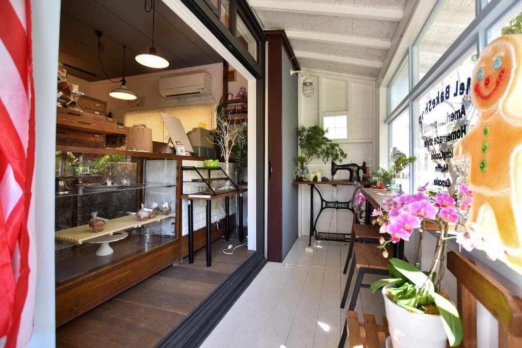 MeL BakeShop 4
