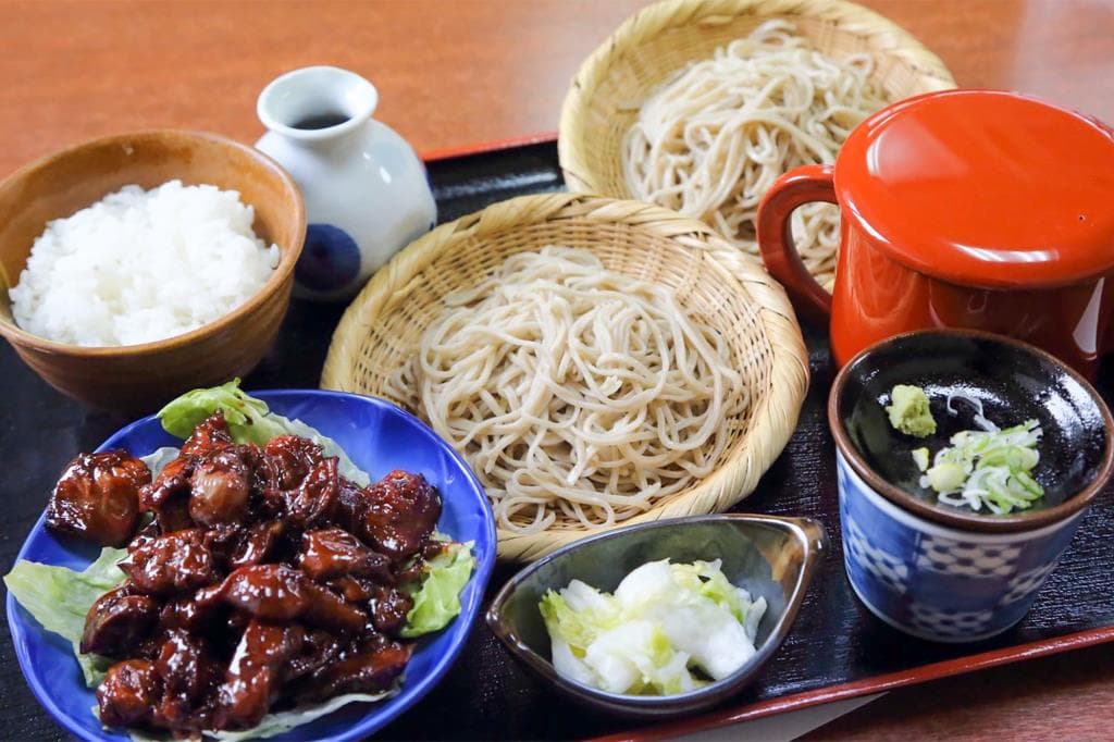 ふるさと料理のお宿 なとり屋 1