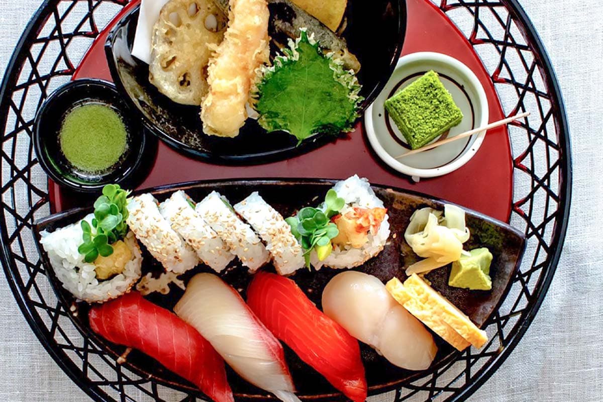 Shaw’s Sushi Bar&Dining 1