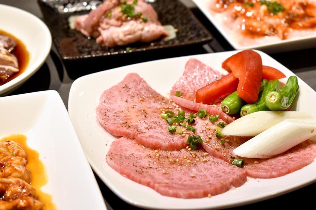 ホルモン焼き肉 ぼん 1
