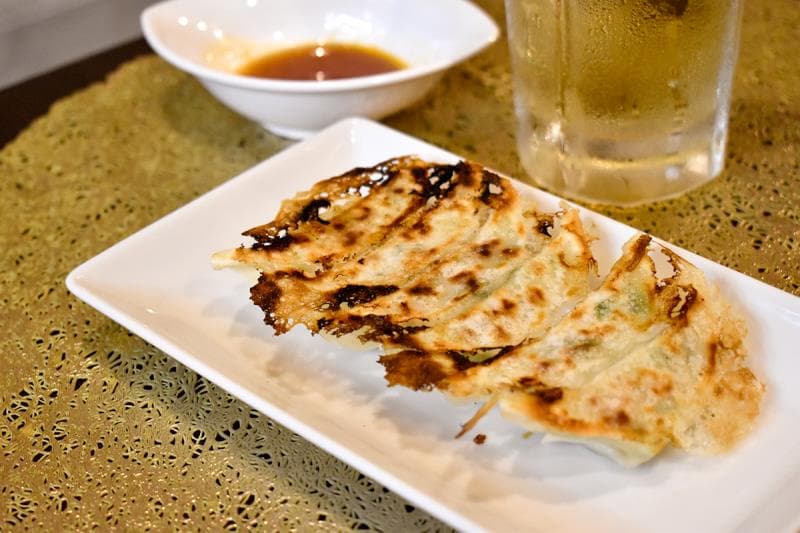 餃子の店 莉梨 2