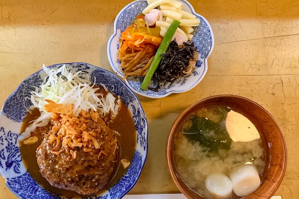 食事喫茶 椿 2