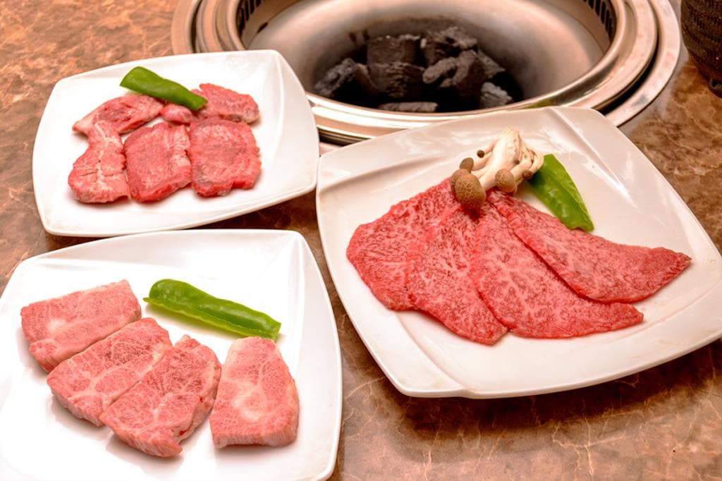 炭火焼肉DININGぱせり 1