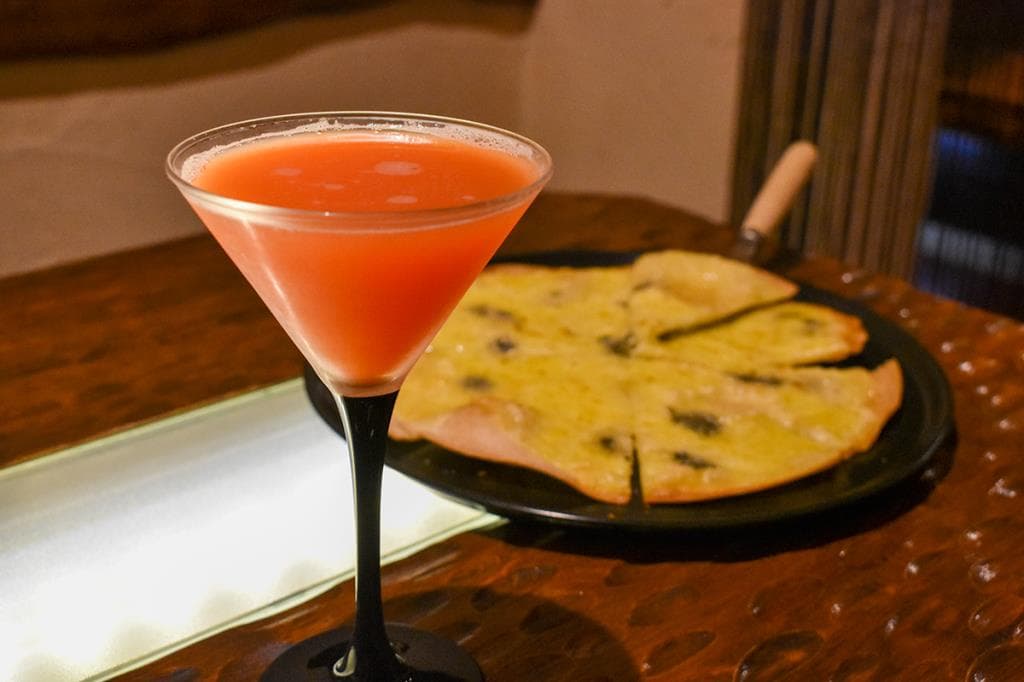Dining&Bar Cooliya 1