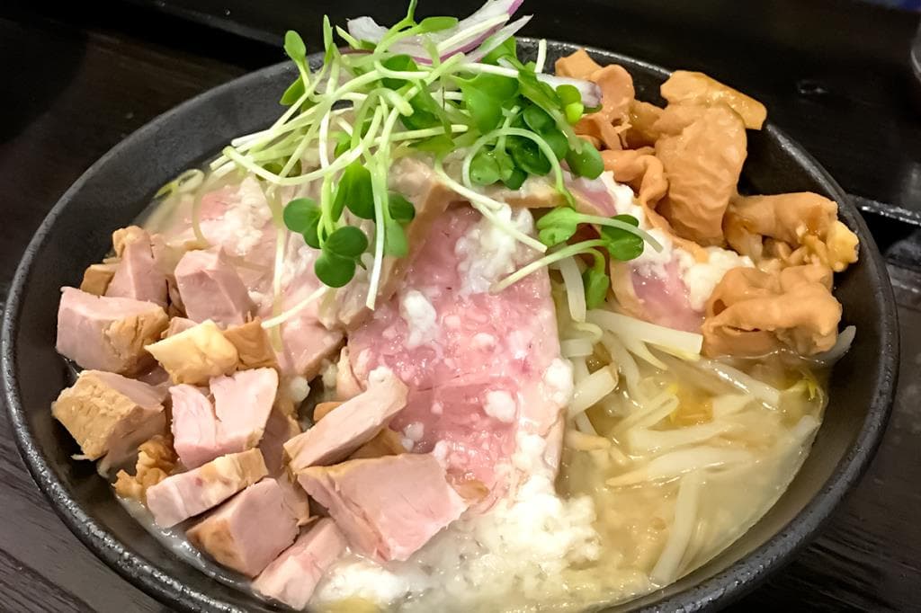 ガッツリらぁ麺ゆら吉 1