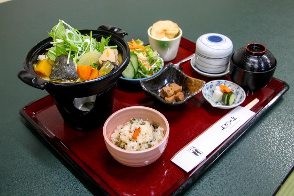 ぶどうの丘 和食処 丘庵 1