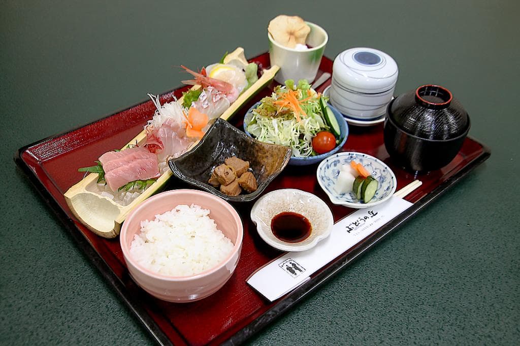 ぶどうの丘 和食処 丘庵 3