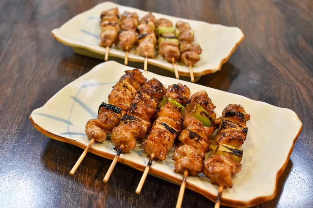 丸八焼鳥店 平和通り店 1