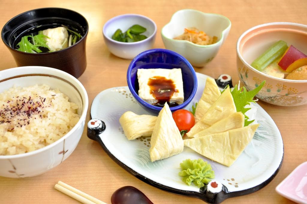 食事処 清流 3
