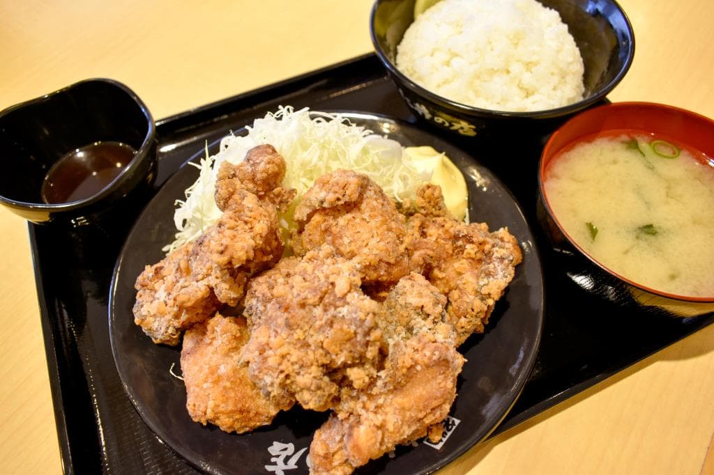 伝説のすた丼屋 甲府店 2