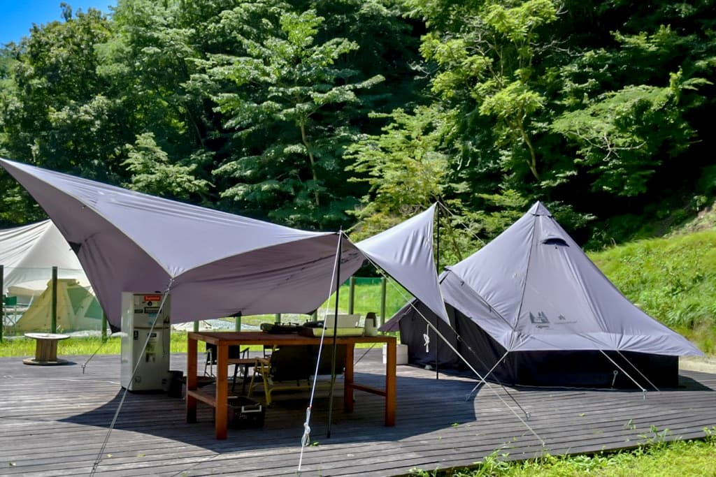KAGARIBI Camp Terrace 2