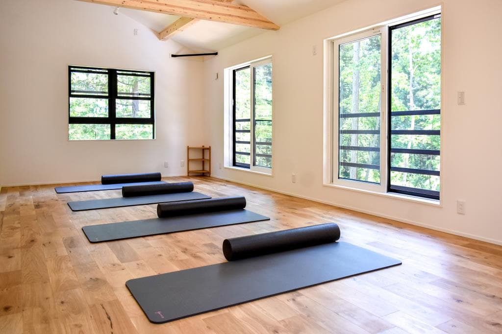 mederu BODY MAKE STUDIO 4