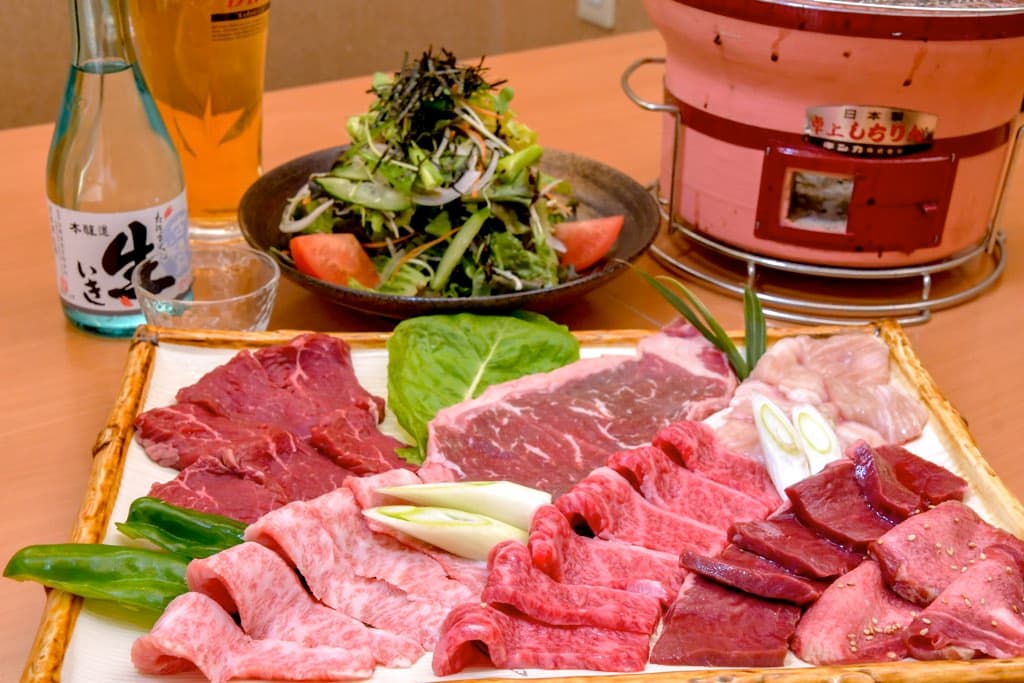 飲み食い処 七輪焼 じん屋 1