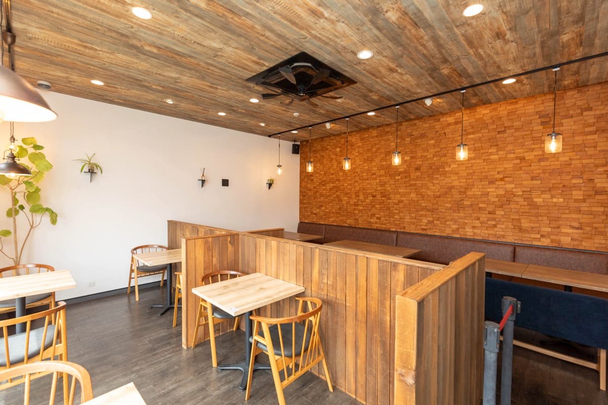 SAKImoto bakery and cafe 甲府昭和店 4