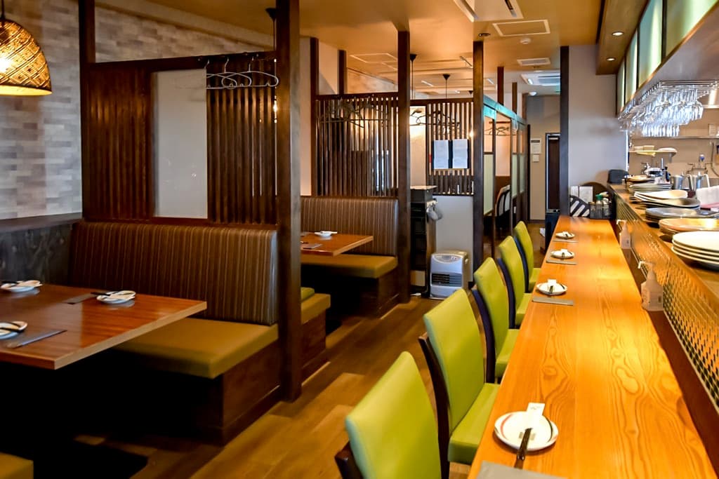 炭・肉と旬野菜 kazan 4