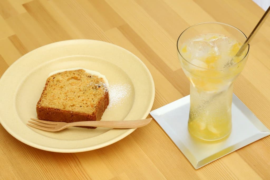 暮らしの道具と喫茶 やまいち 1
