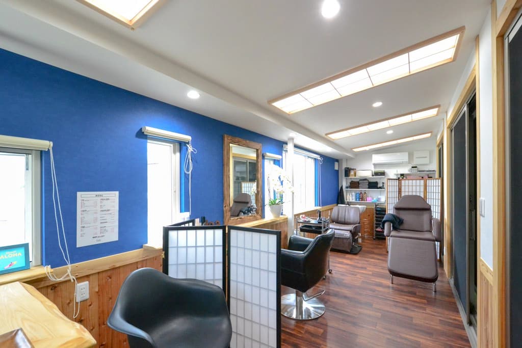 hair salon lea. 3