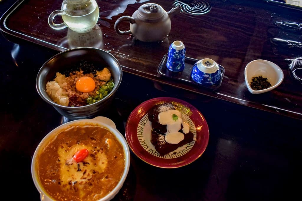 台湾茶カフェ 阿片窟 1