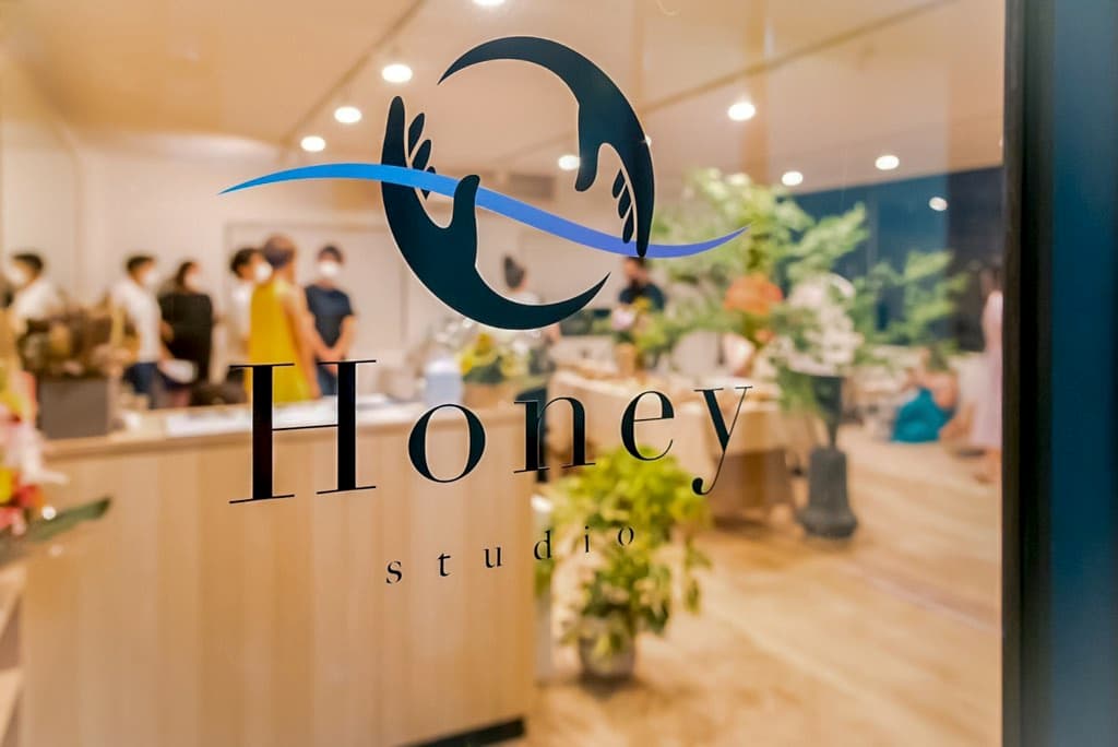 studio Honey 2