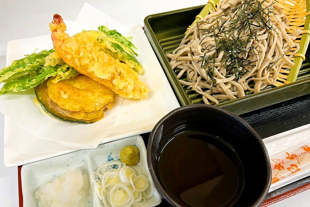 ダイニング華蔵 1