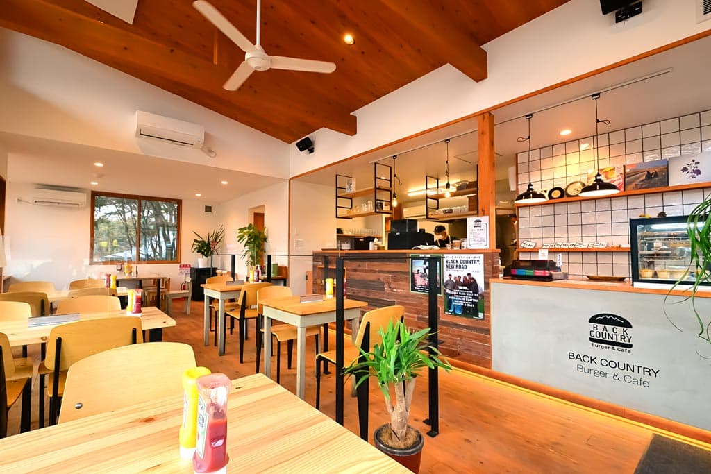 Back Country Burger & Café 八ヶ岳本店 3