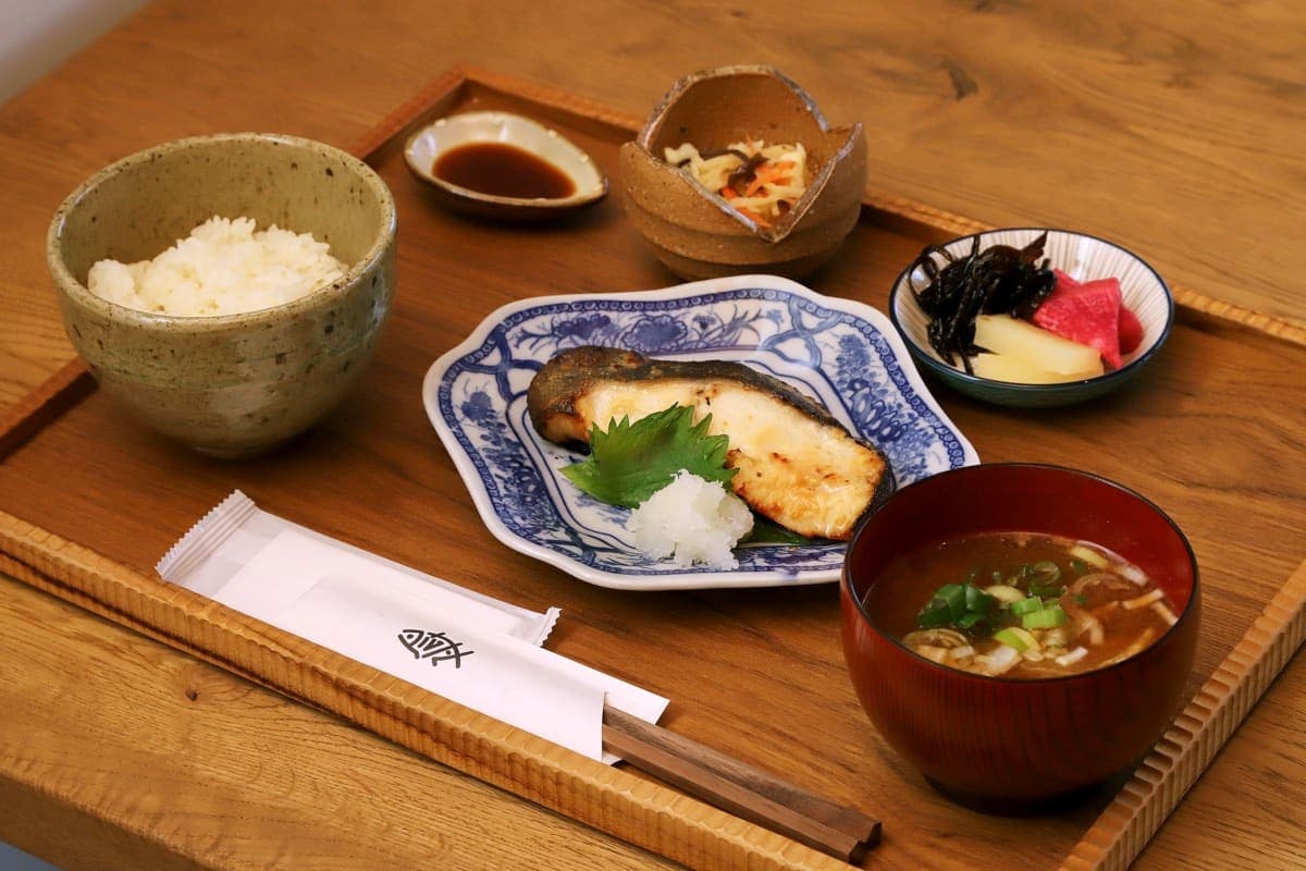 マルサン食堂 1