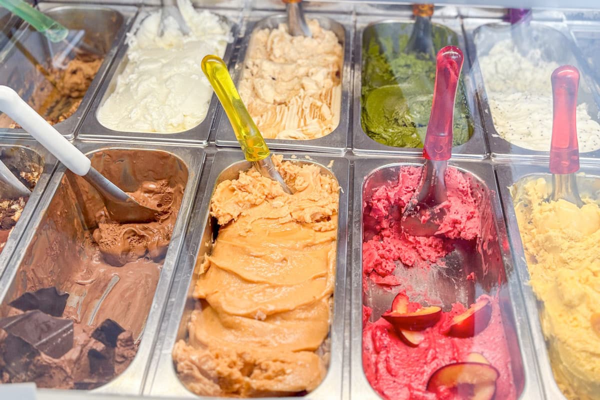 crepe & gelato MONT 3