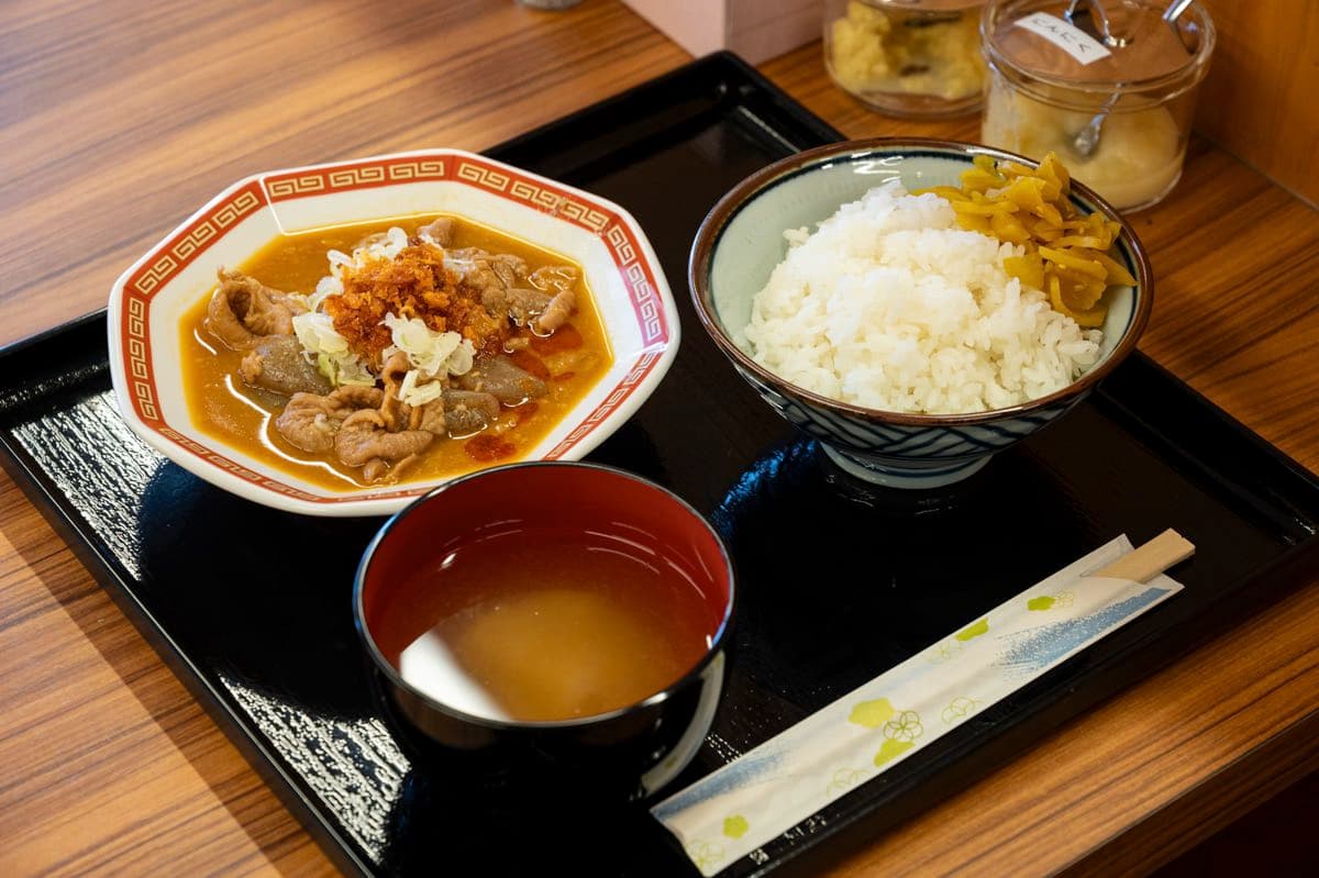 もつ煮定食 安西食堂 1