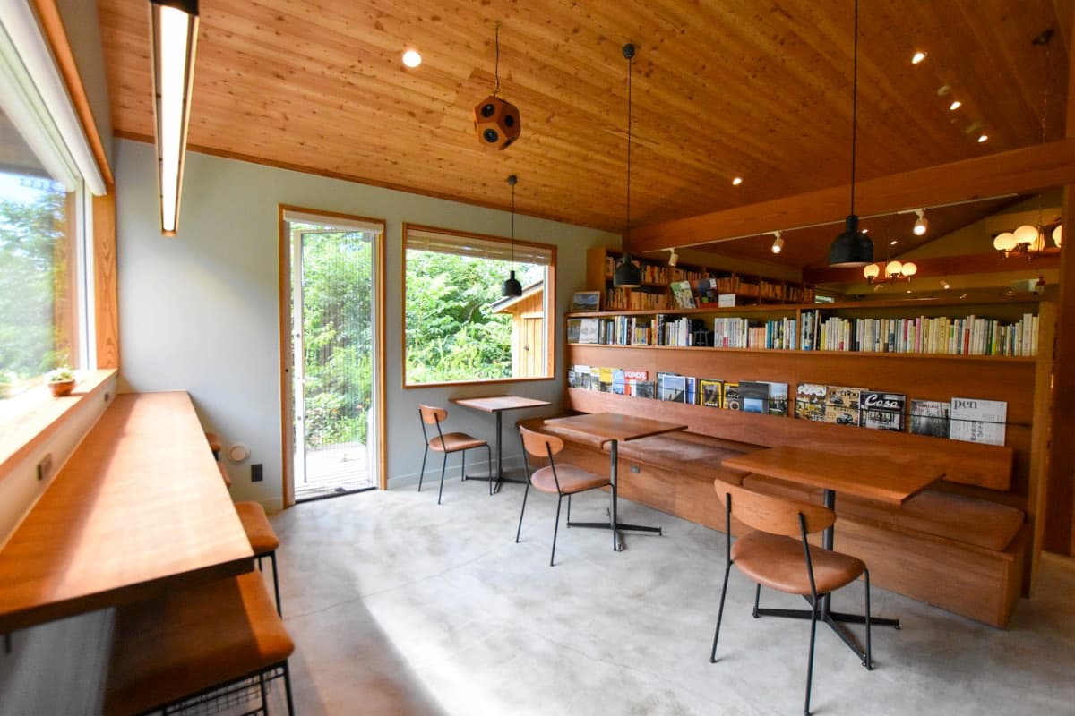 のほほん BOOKS&COFFEE 4