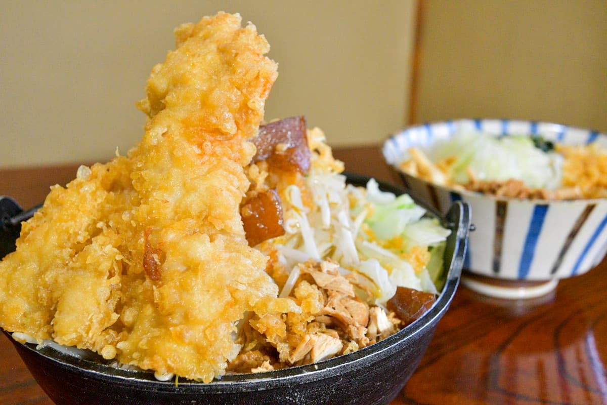 二郎系うどん専門店マシマシ高菜先生 1