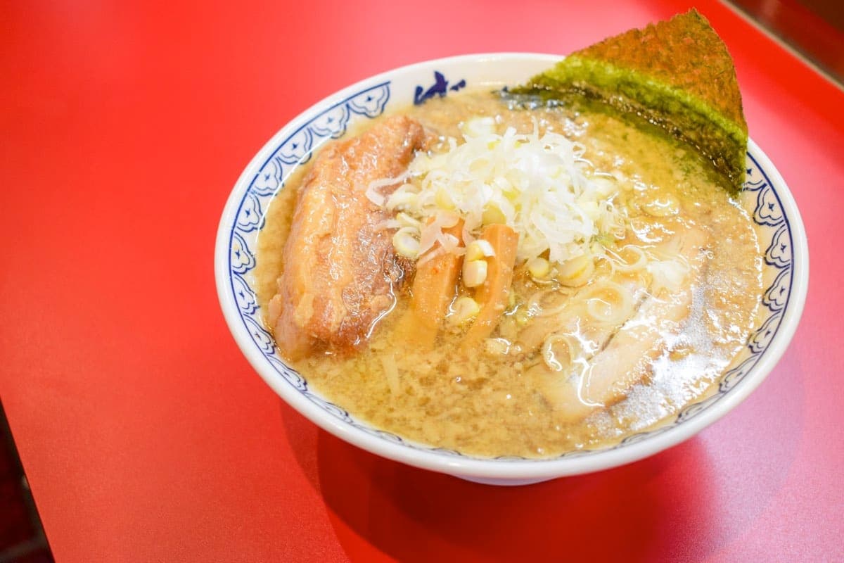 東京豚骨拉麵 ばんから甲府南店 1