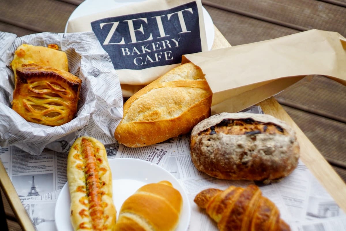 ZEIT BAKERY CAFE 2