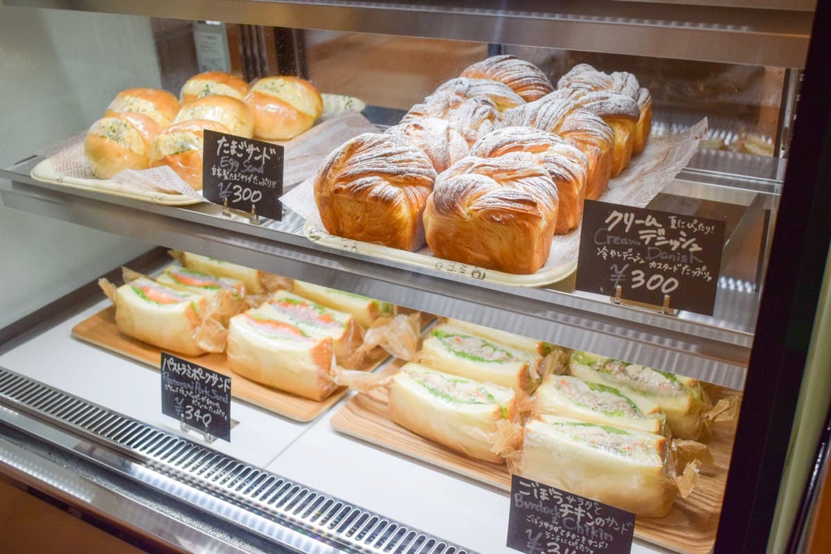 RueLLe Bakery 2