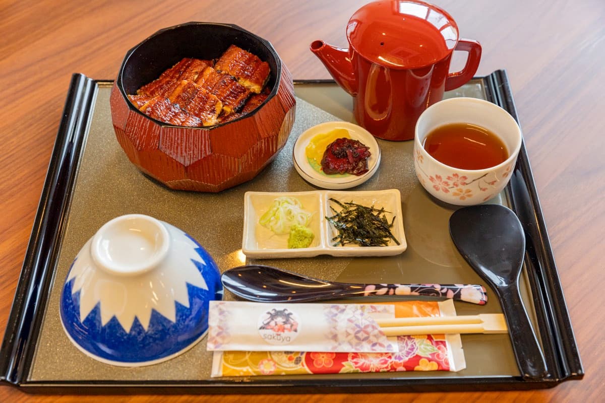 鰻と牛かつ さくや 2