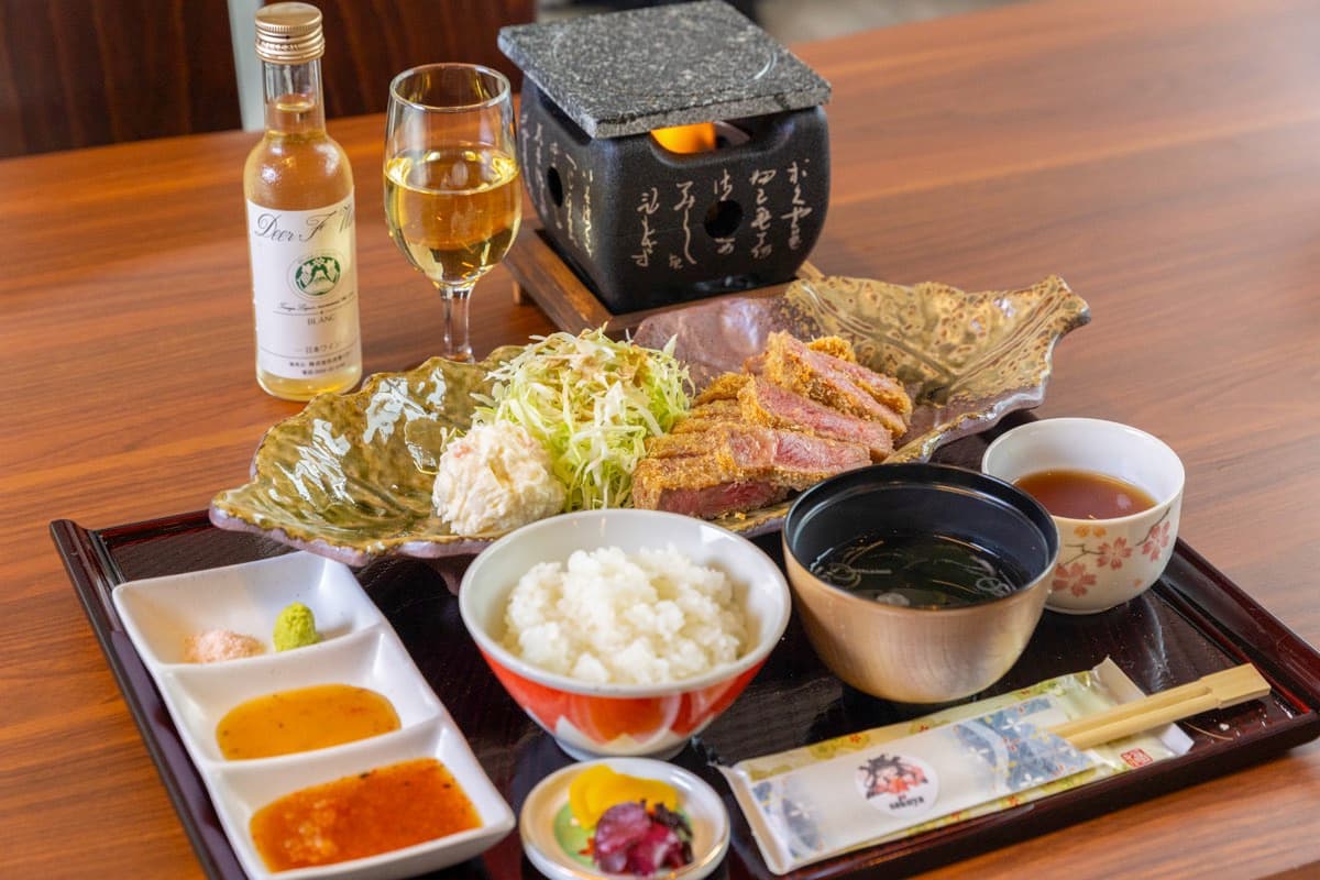 鰻と牛かつ さくや 3