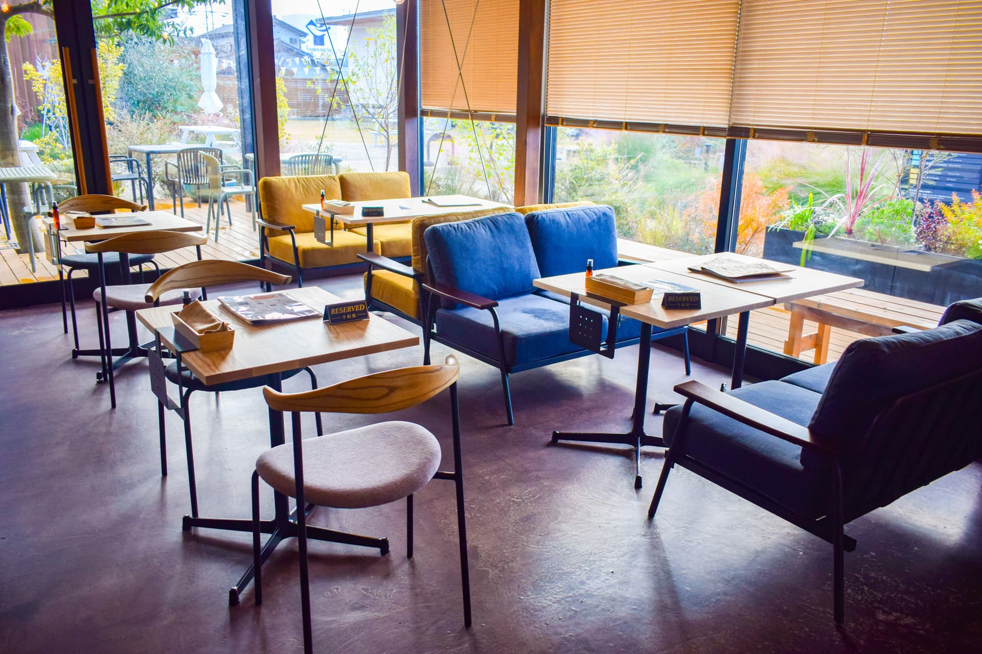 ELOISE’s Café 3