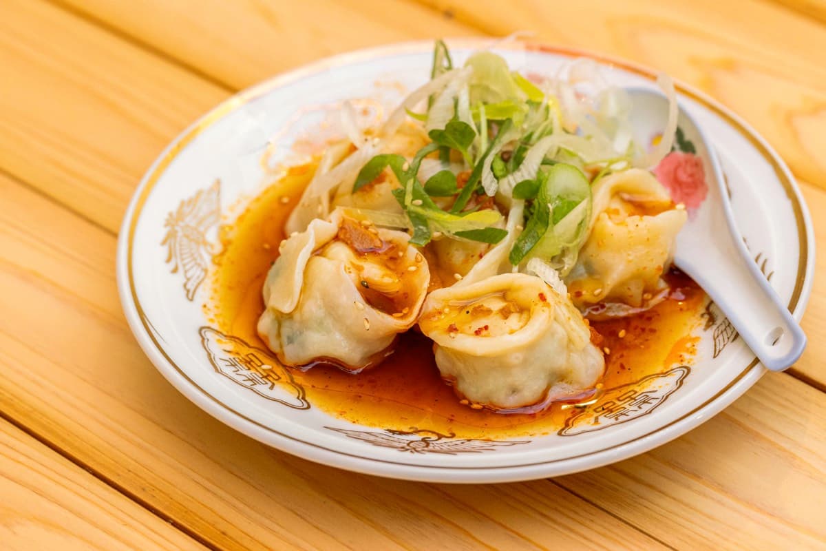 羽根付餃子サンニン 2