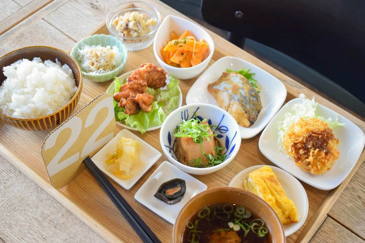 食堂はたふた 1