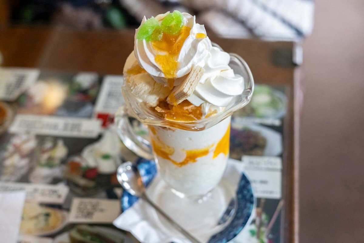 コーヒーとパフェの店 マスコット 3