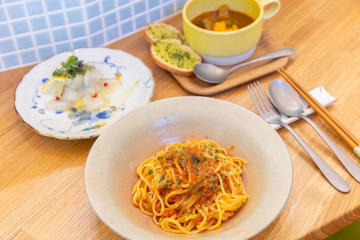 うつわと料理 食堂のリティーノ 1