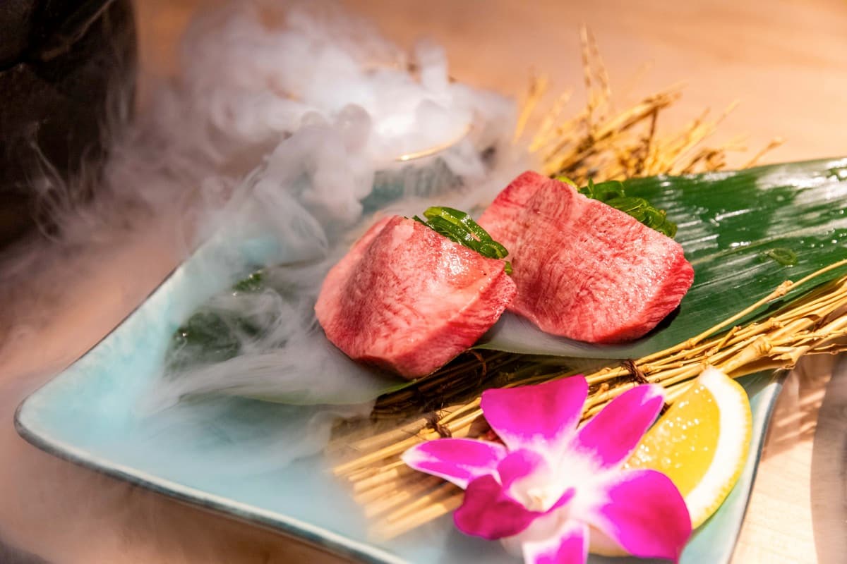 焼肉渡吉 甲府中央店 1