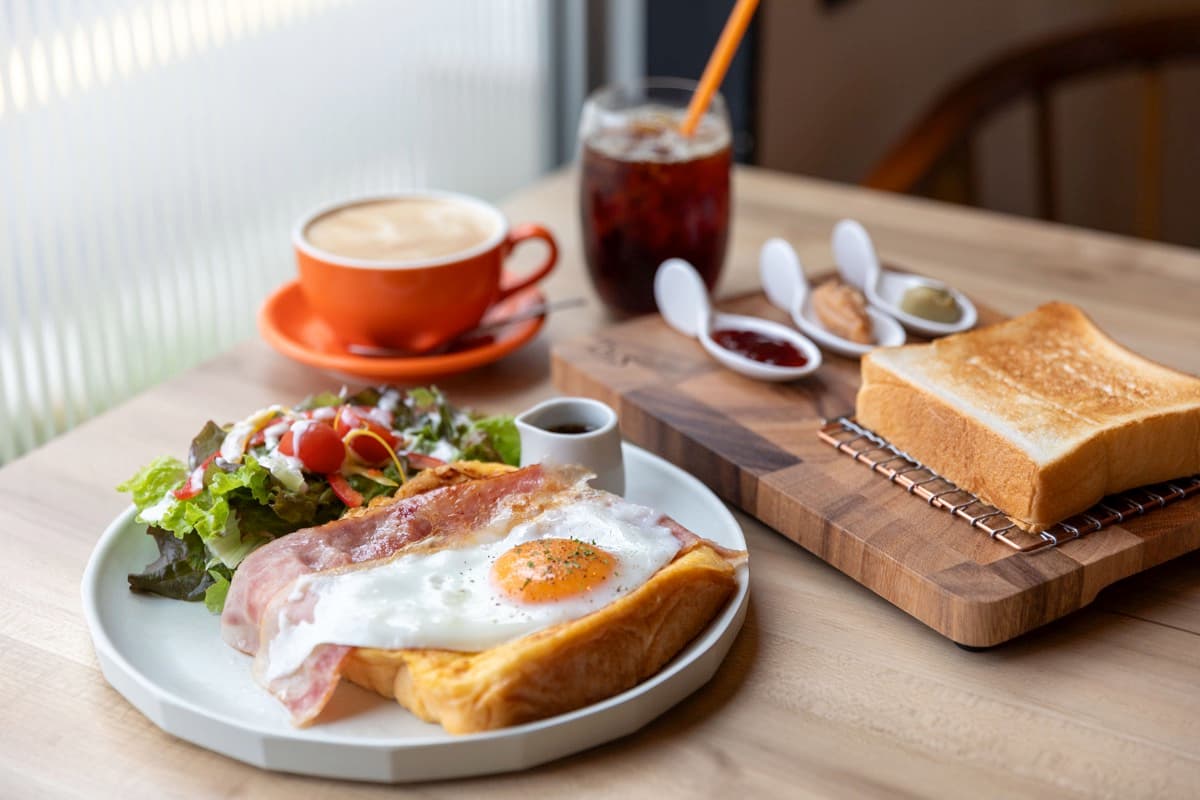 SAKImoto bakery and cafe 甲府昭和店 – 昭和町 1