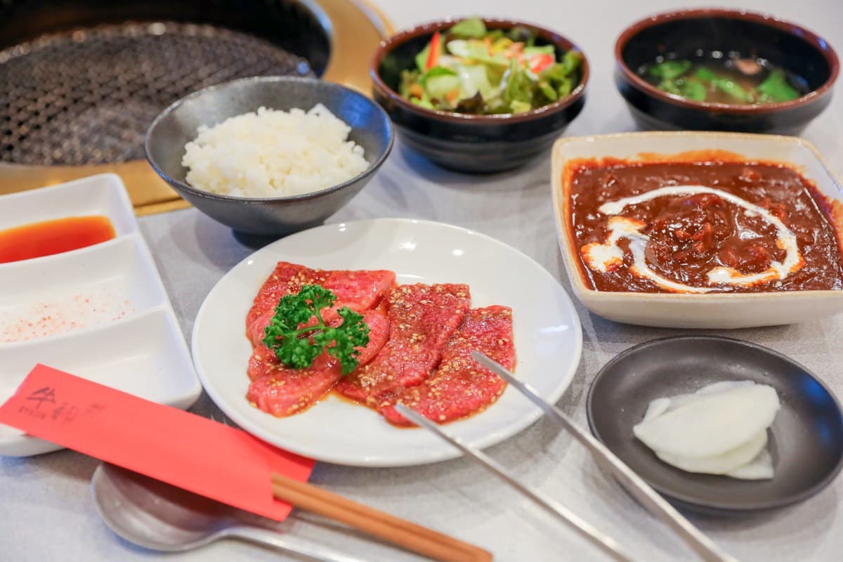 焼肉 牛神 1
