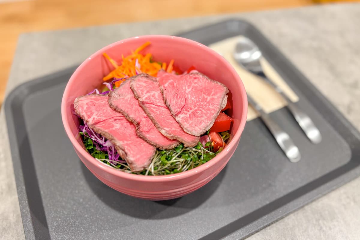 Bloom Bowl サラダボウルとナチュラルデザート専門店 1
