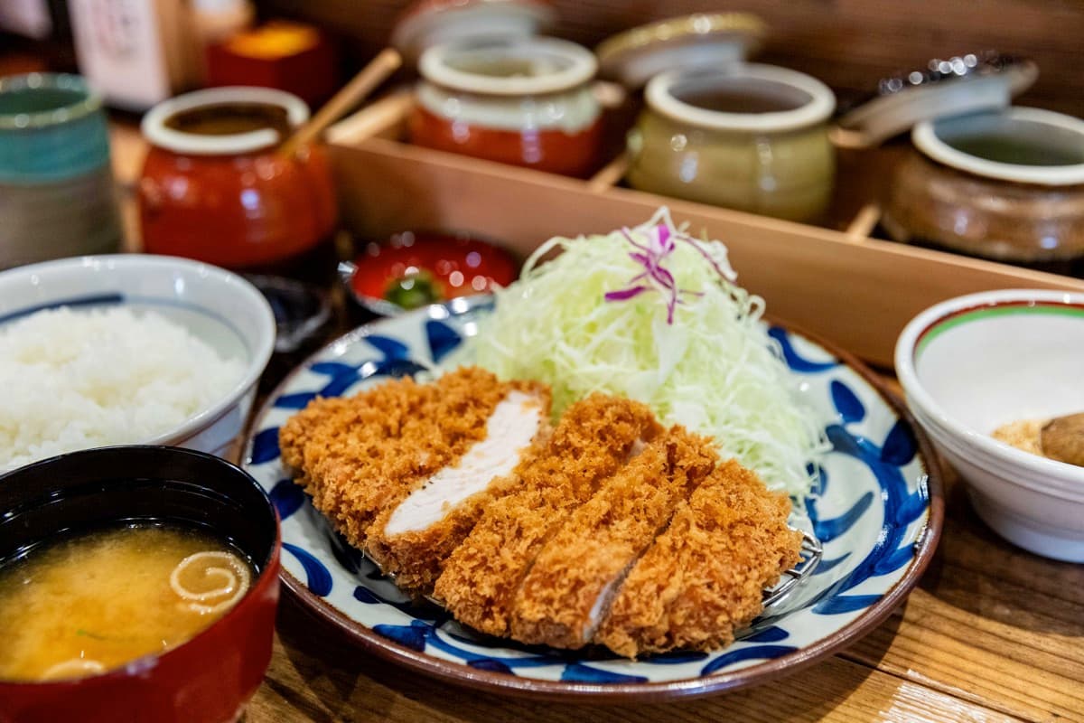 厚切りとんかつ よし平 甲府湯村店 1